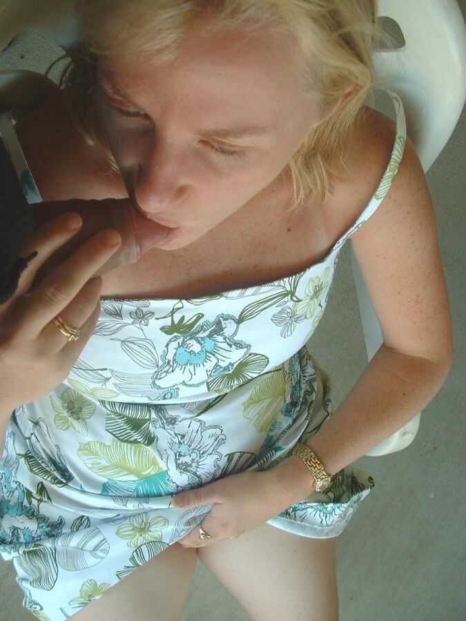 blonde pregnant loves to fuck and gives milk