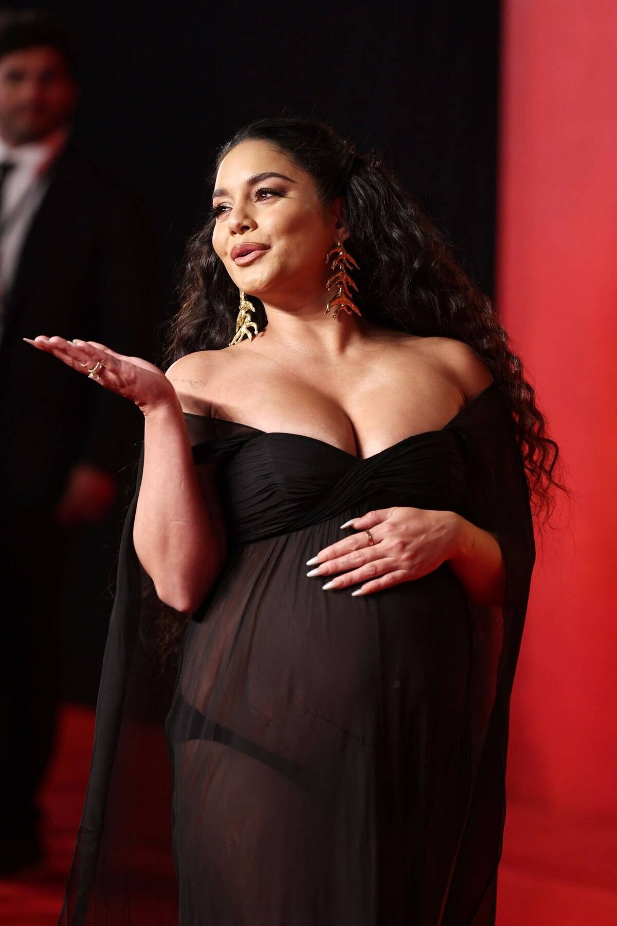 Vanessa Hudgens Beautifully Pregnant