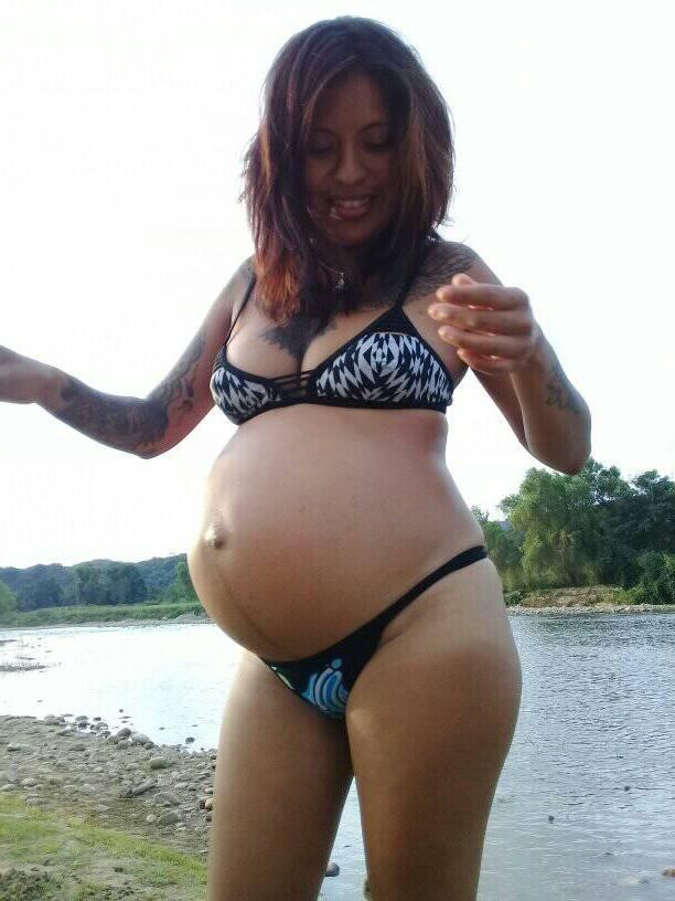 pregnant bikini 