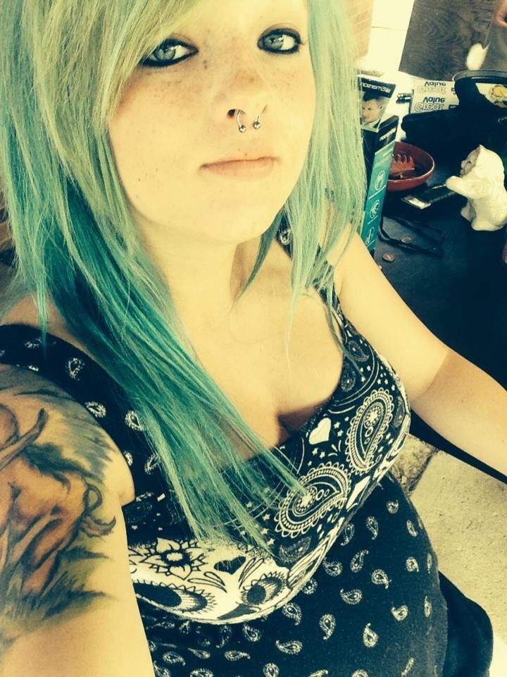 Selfies de chicas embarazadas punk