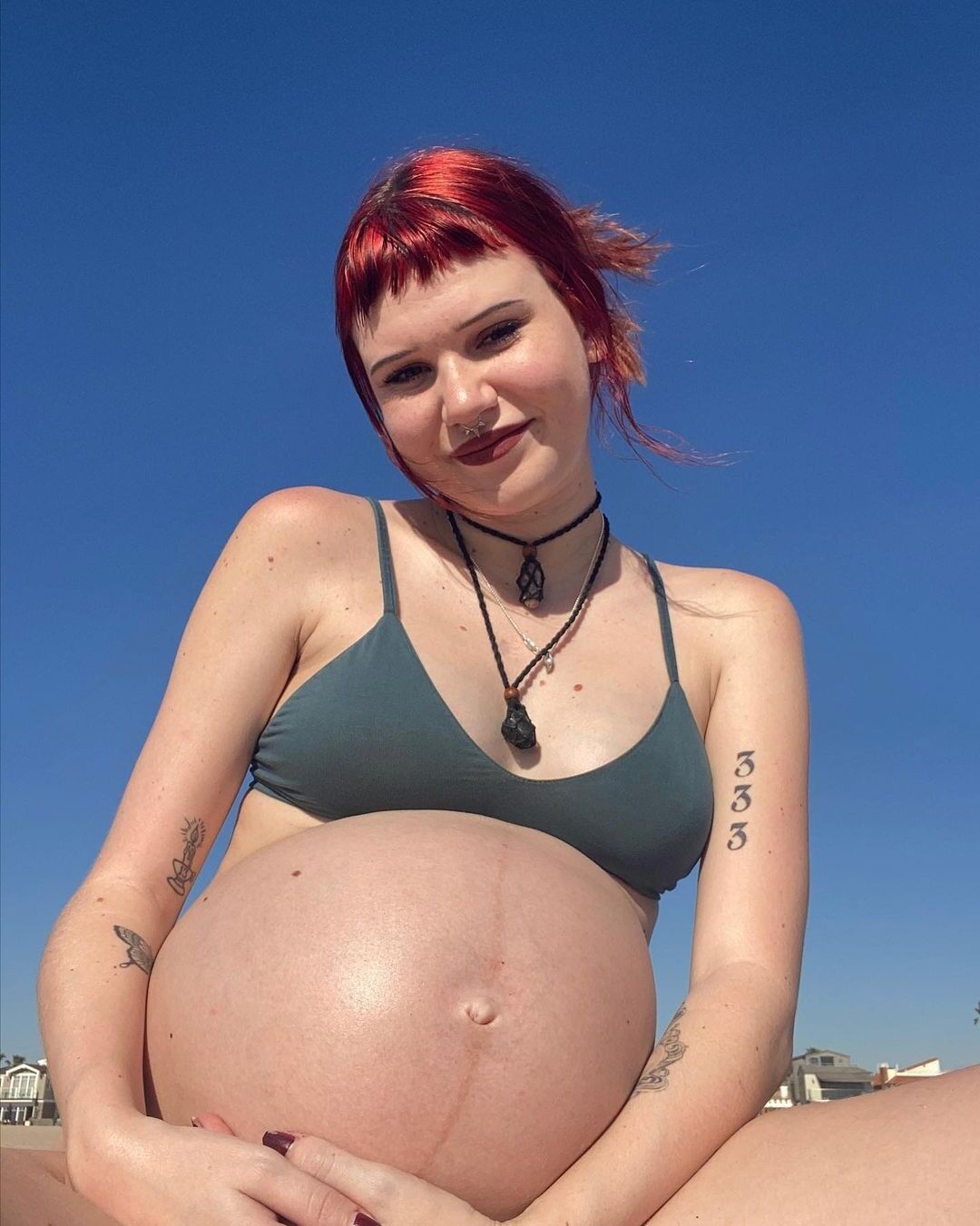 Pregnant teen goth