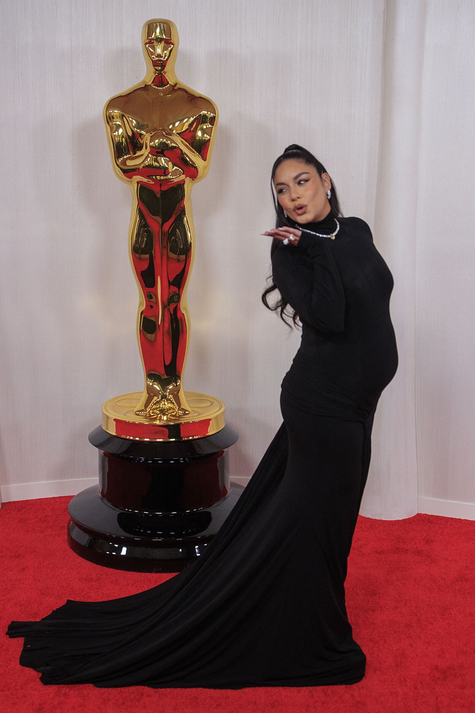 Vanessa Hudgens – 96. Oscar-Verleihung, Hollywood, CA 2024