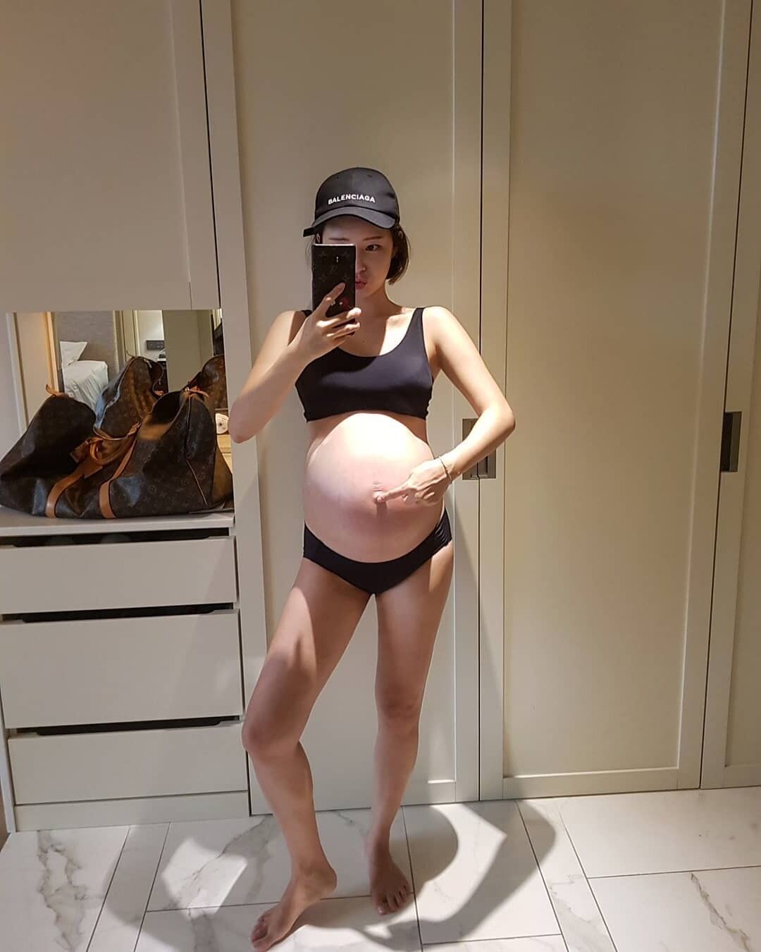 Pregnant Korean