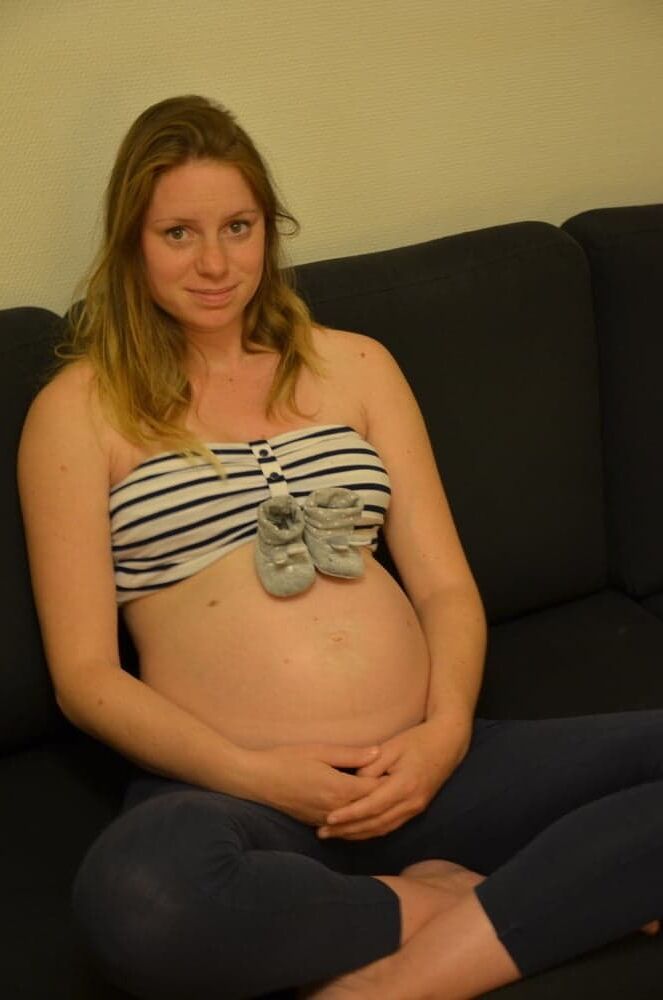 Pregnant teen