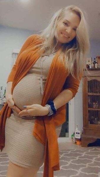 Plantureuse Blonde Mariée Femme Preggo Enceinte Preg