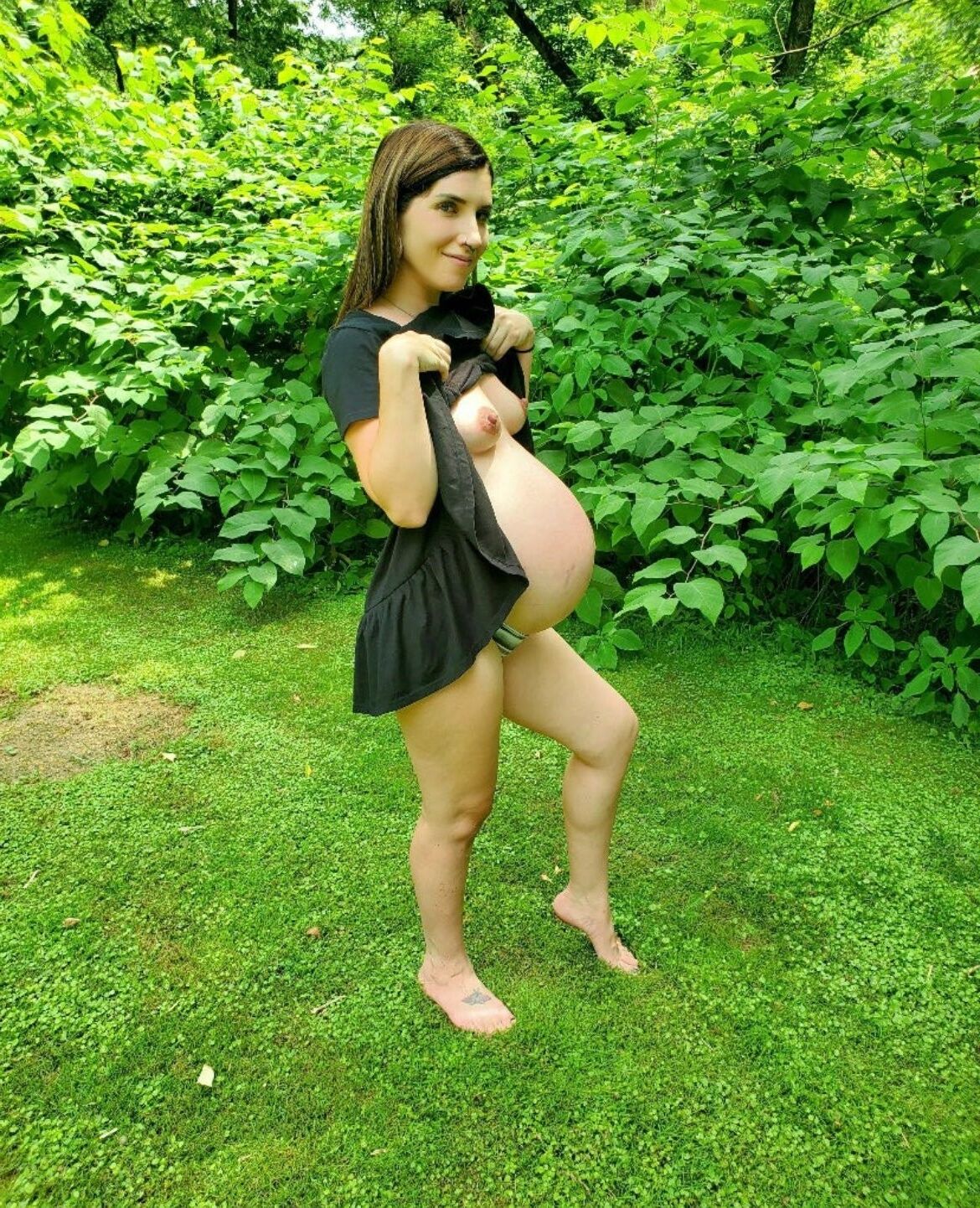 Pregnant MILF