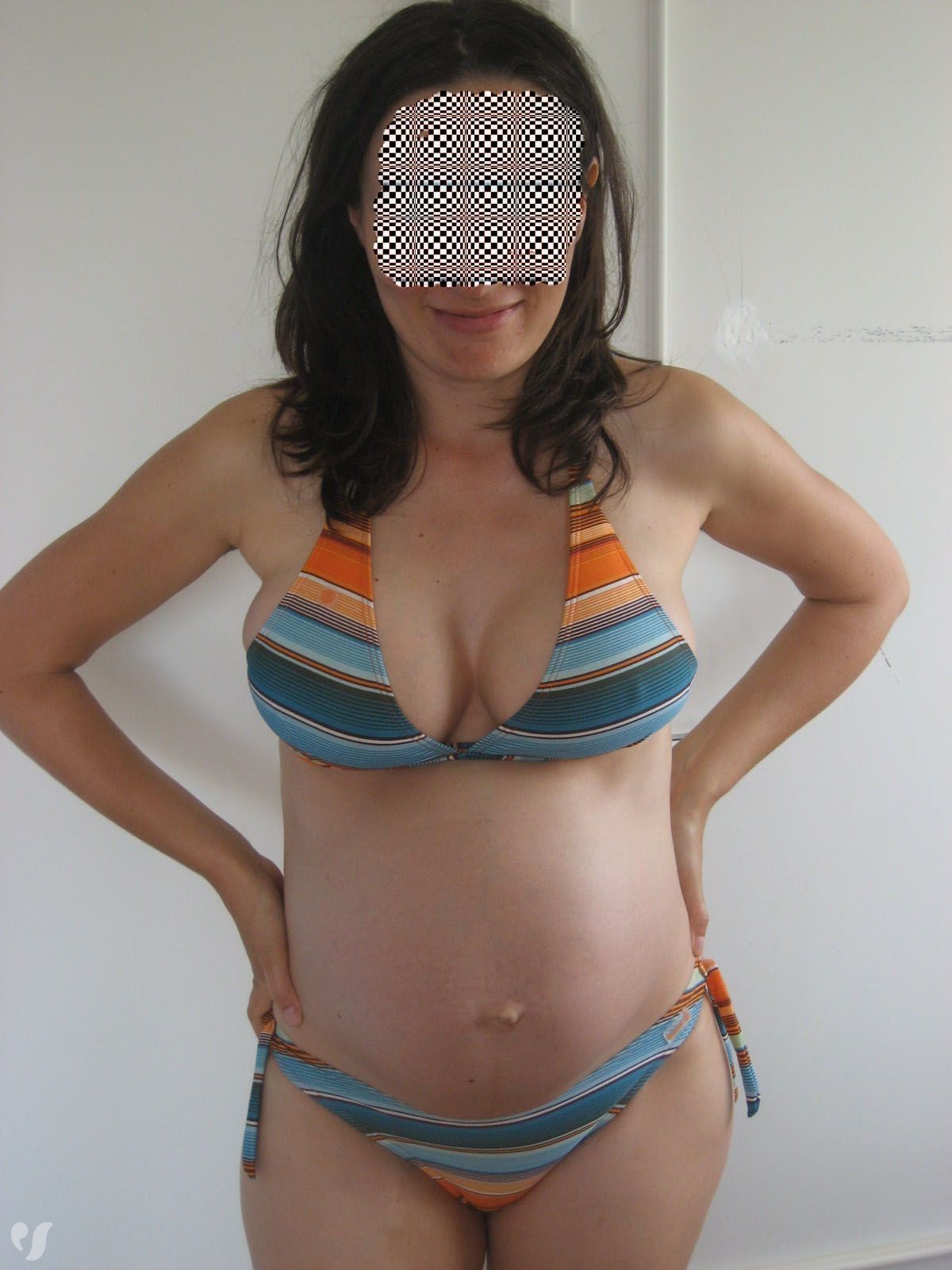 Pregnant french mom loves to play