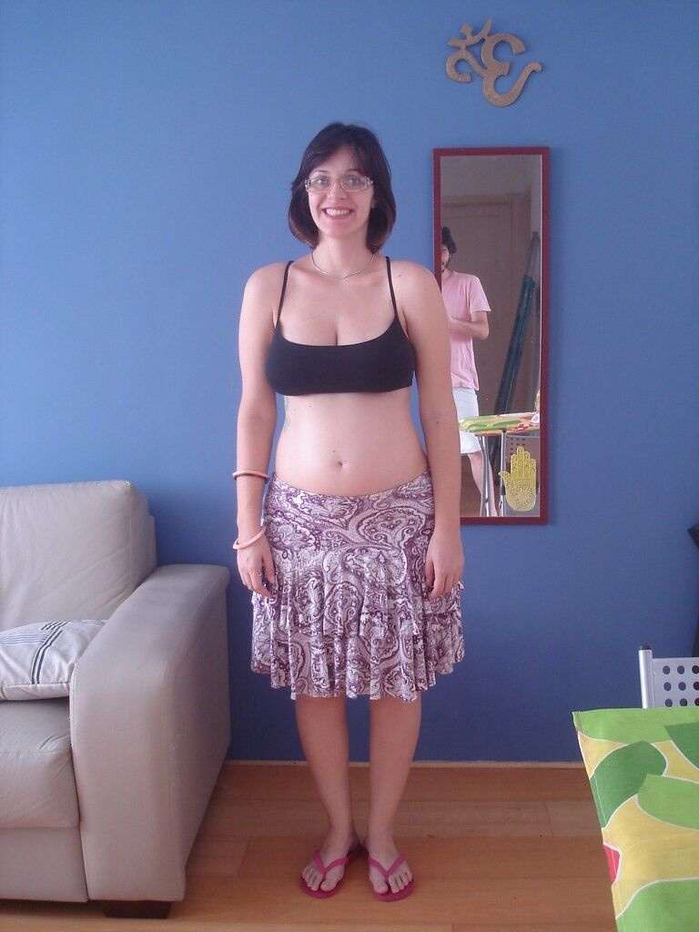 Pregnant Bruna