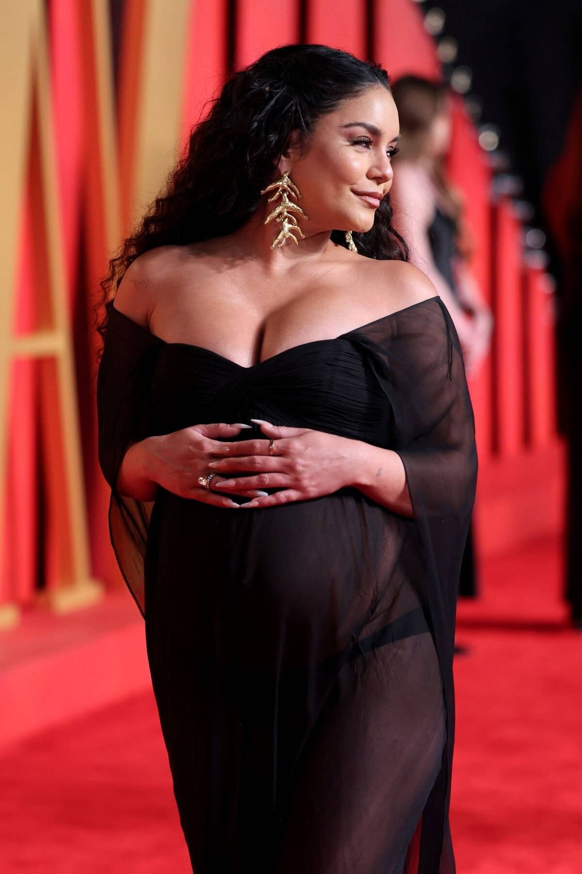 Vanessa Hudgens Beautifully Pregnant