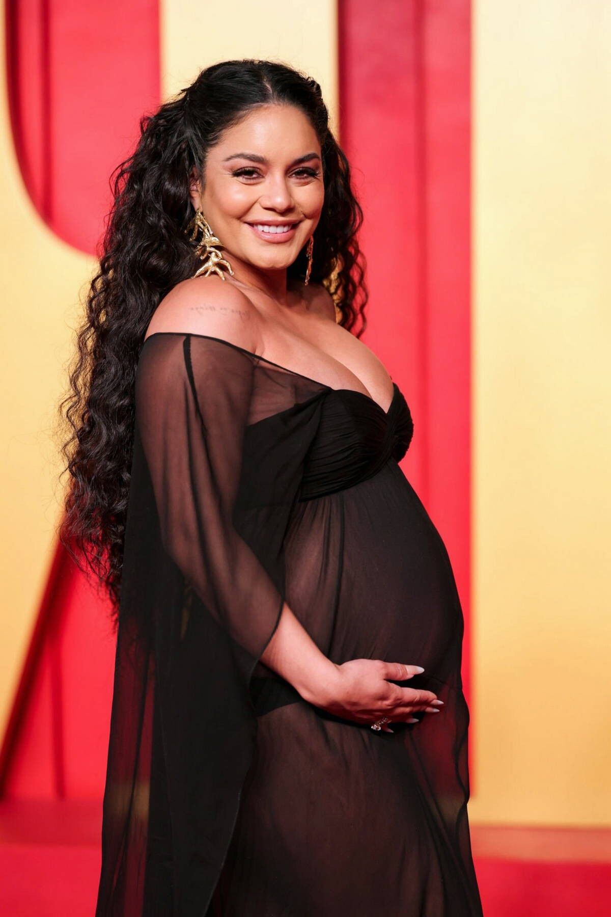 Vanessa Hudgens Beautifully Pregnant