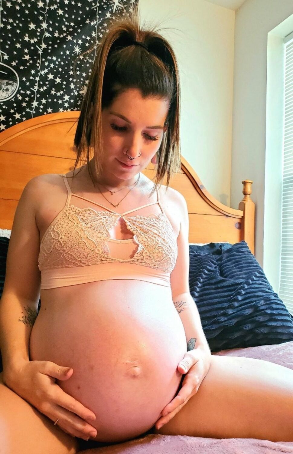 Pregnant MILF