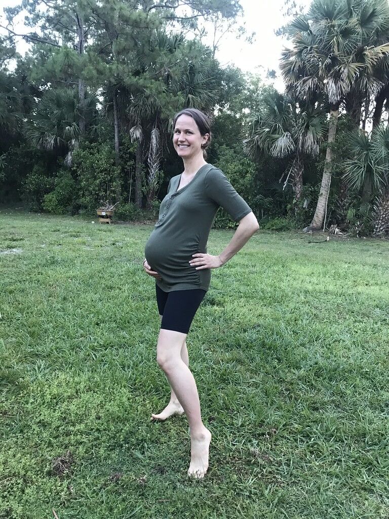 Pregnant Leslie