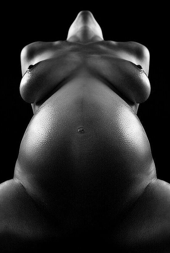 Pregnants in B&W