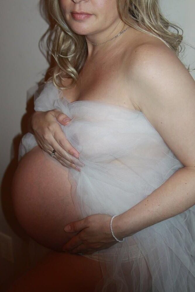 MILF enceinte