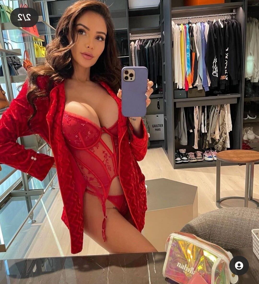  Nabilla Vergara pregnant