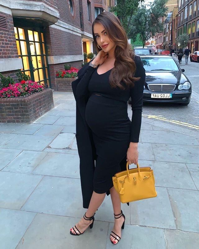  Nabilla Vergara pregnant