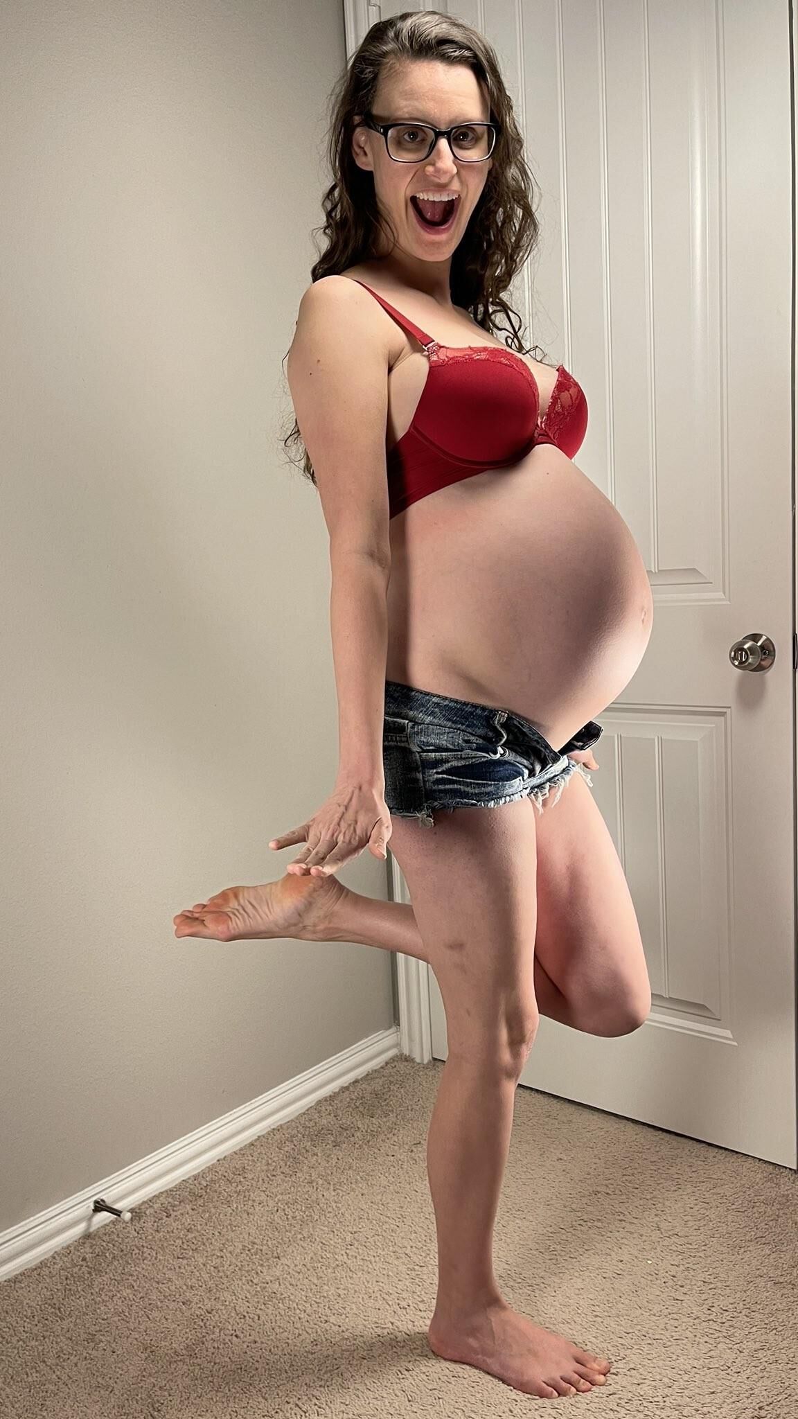 Pregnant Priscilla Johnson