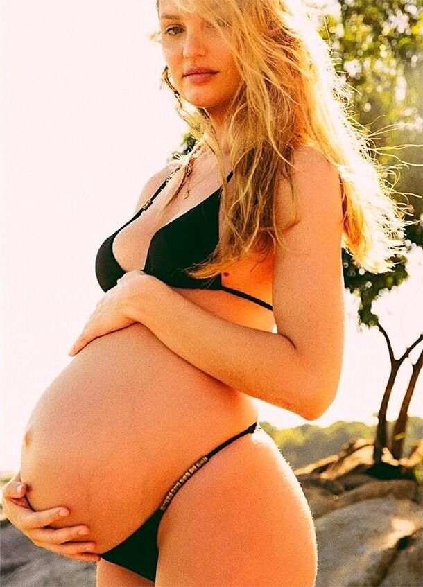 Pregnant beauties 11