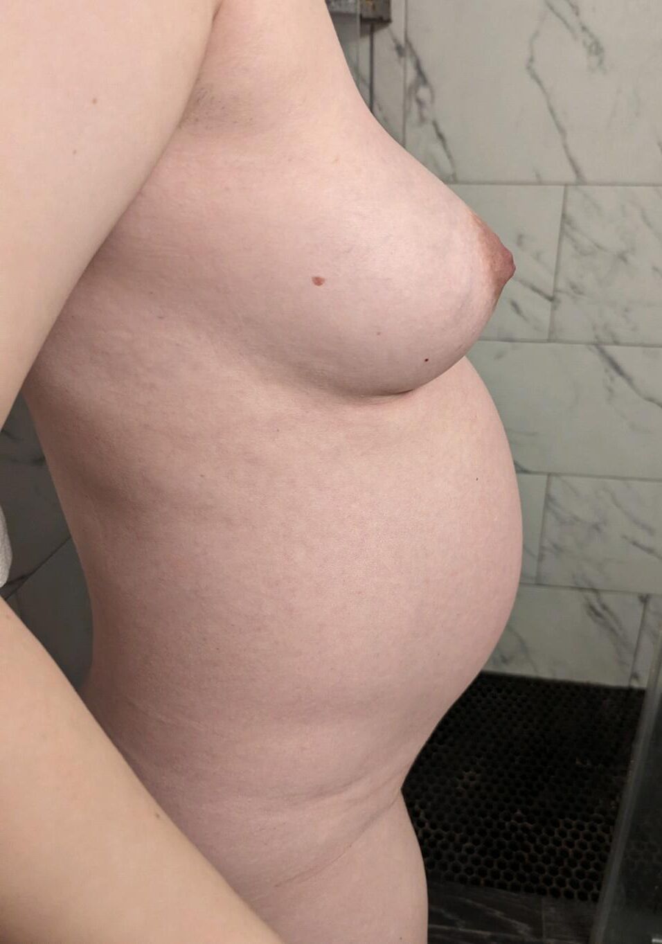 Pregnant slut Jody