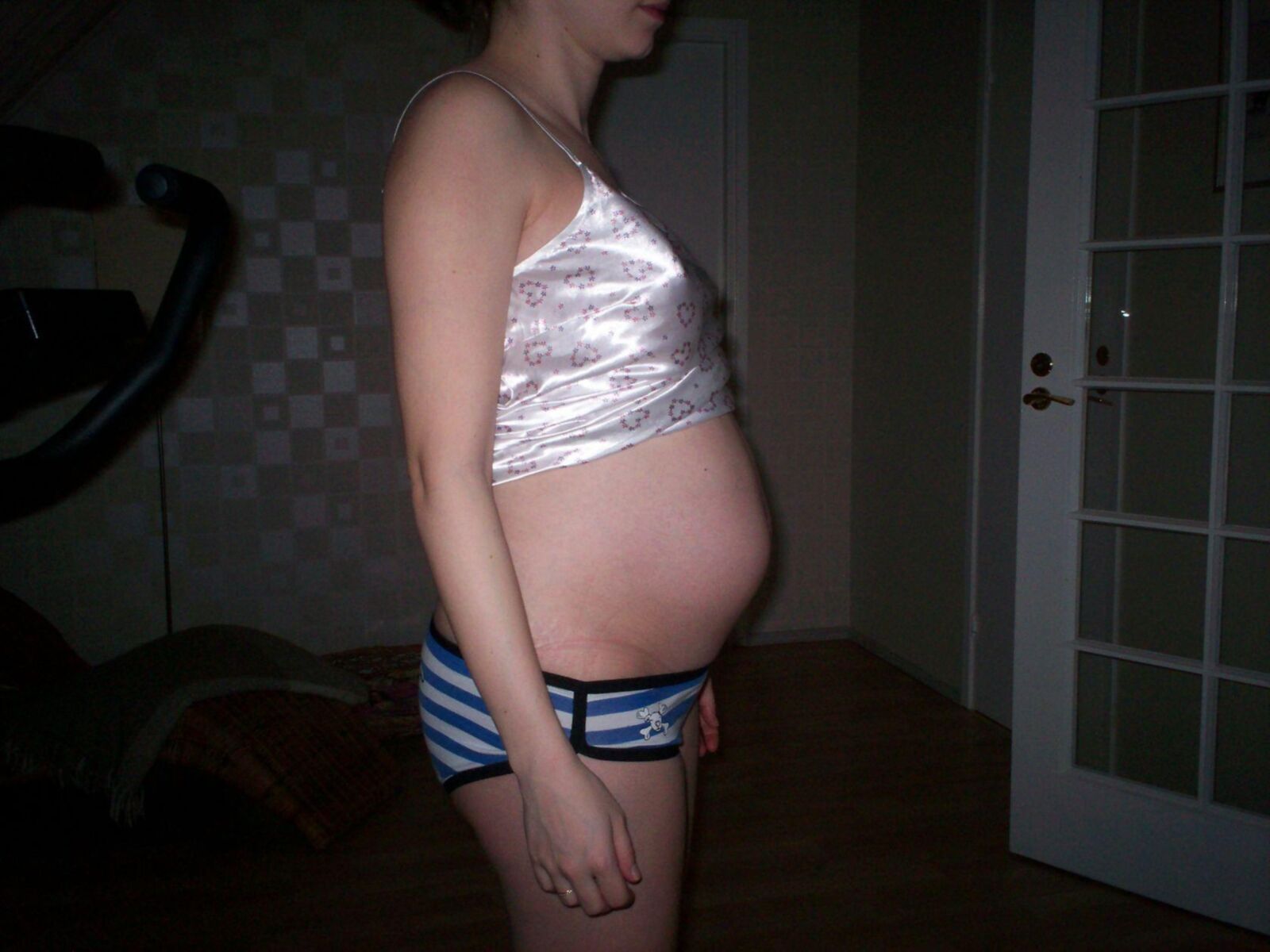 19yo pregnant Kerstin