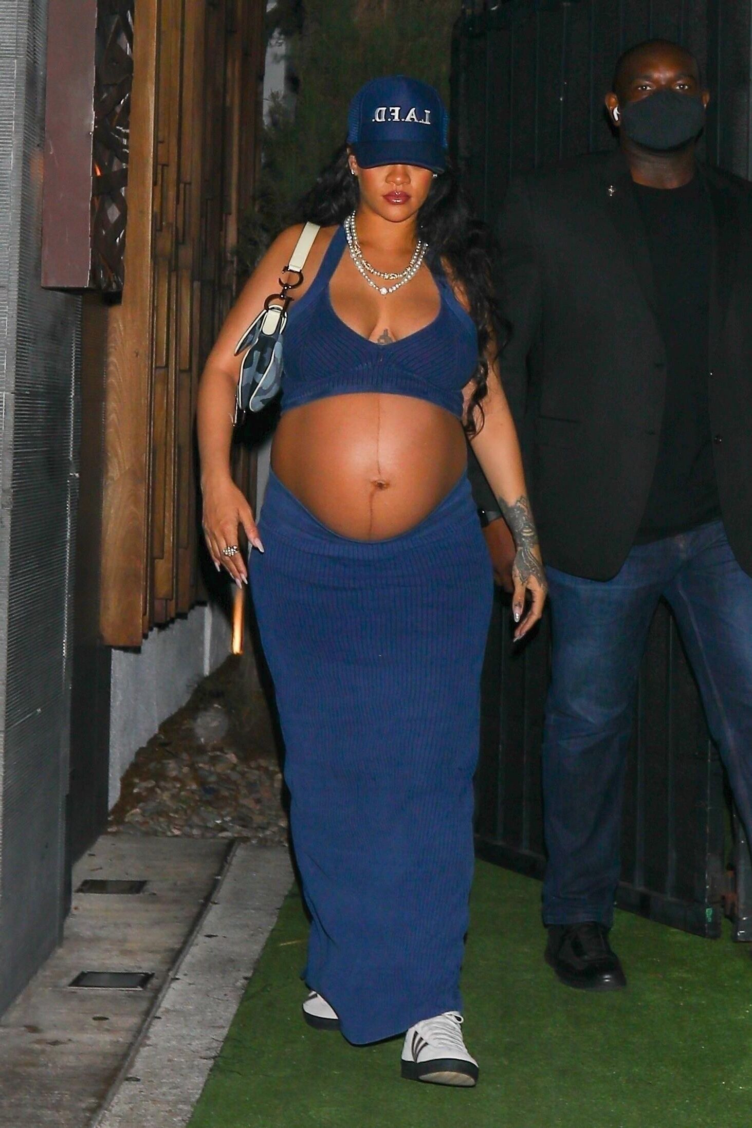 Pregnant RIHANNA