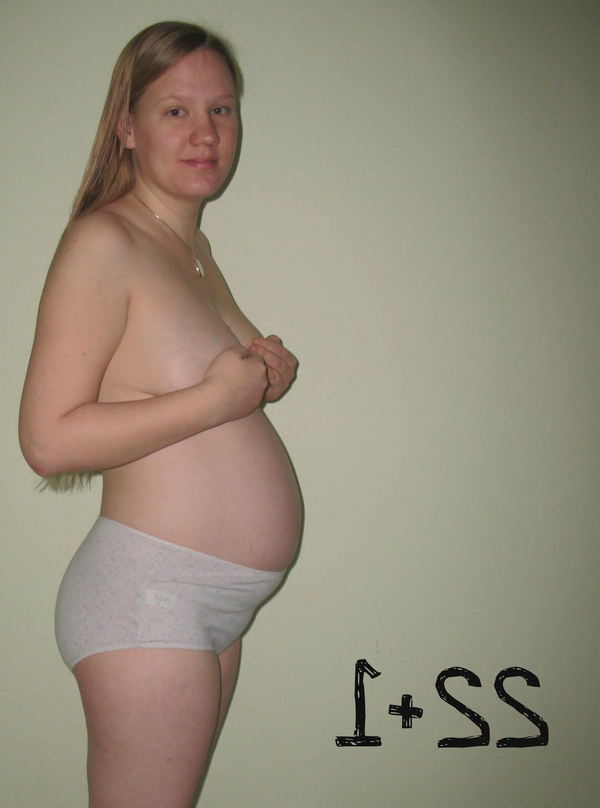 Almost nude Ann 6-39 weeks pregnant