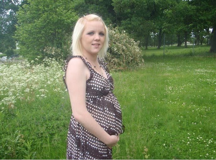 Pregnant teen from Sweden