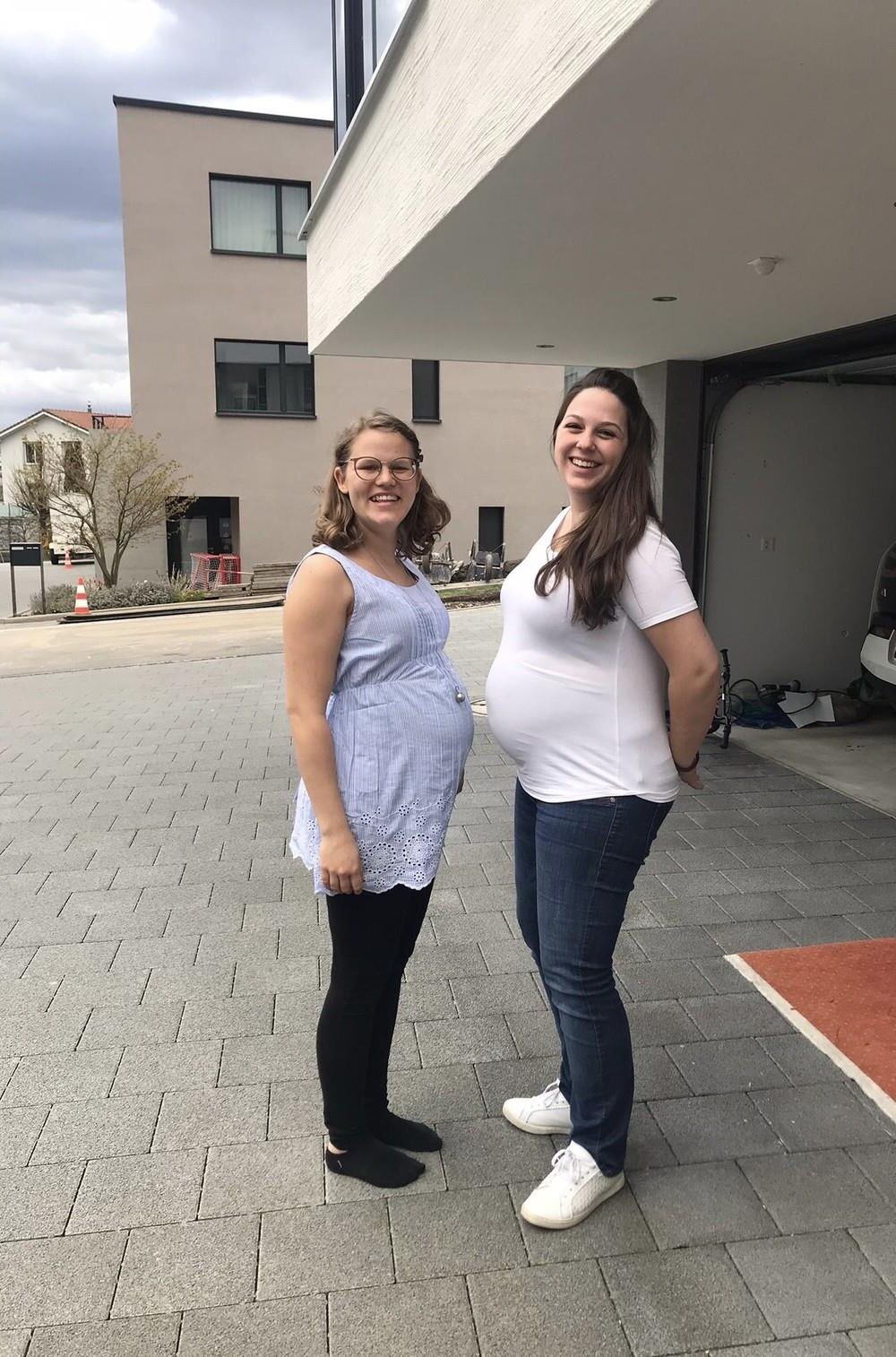 Young mom proud to show off her pregnancy