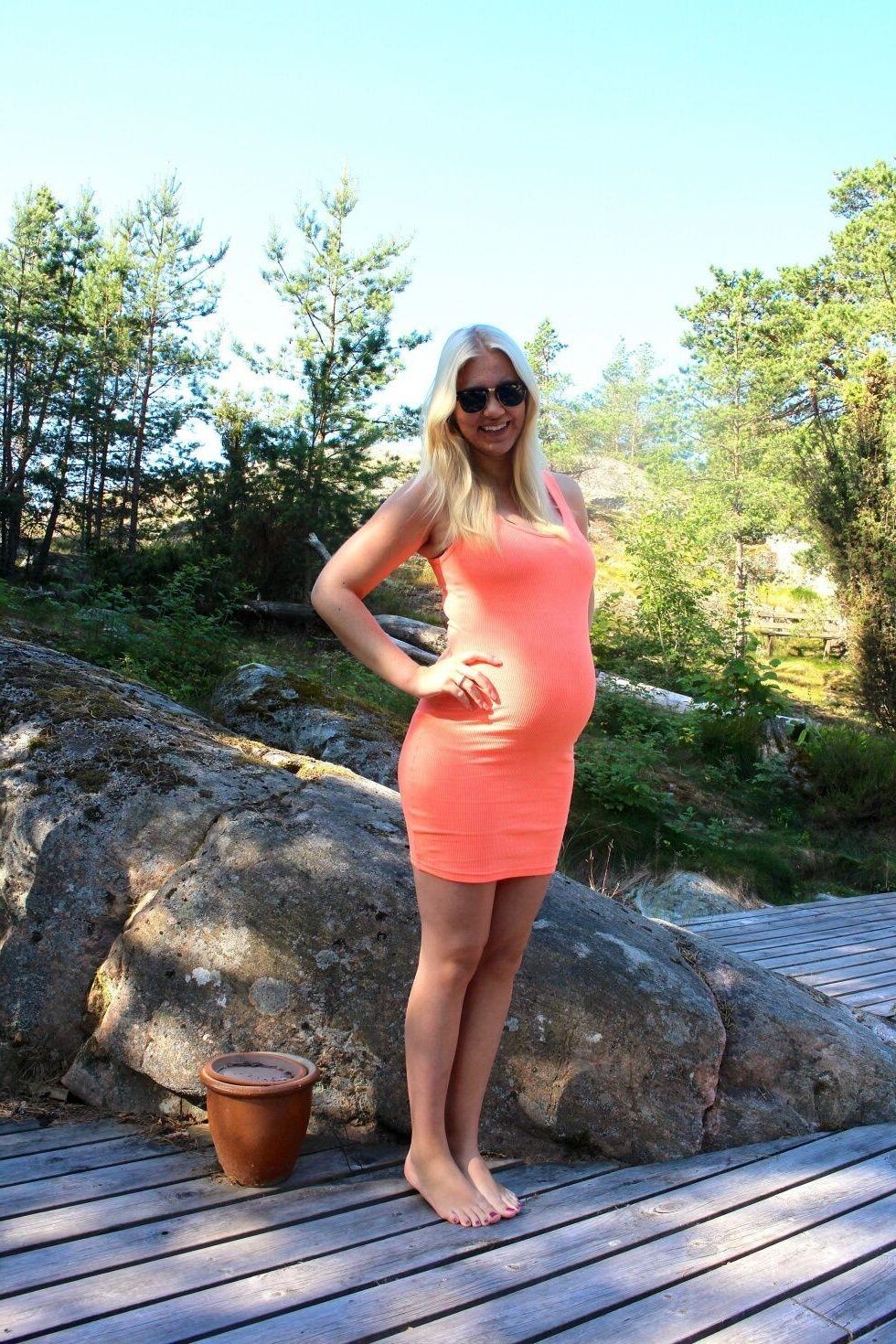 Pregnant blonde nordic