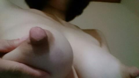 Anna: lactating Japanese MILF with HUGE soft nipples 😋