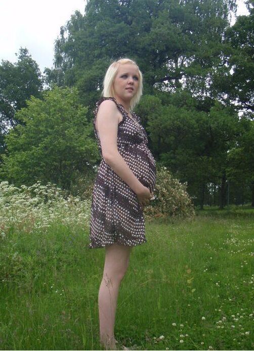 Pregnant teen from Sweden