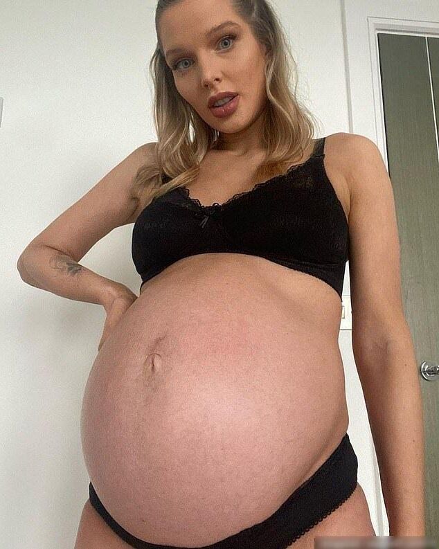  Helen Flanagan pregnant