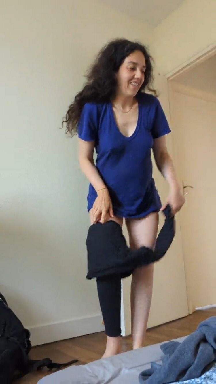 French MILF fucked while pregnant