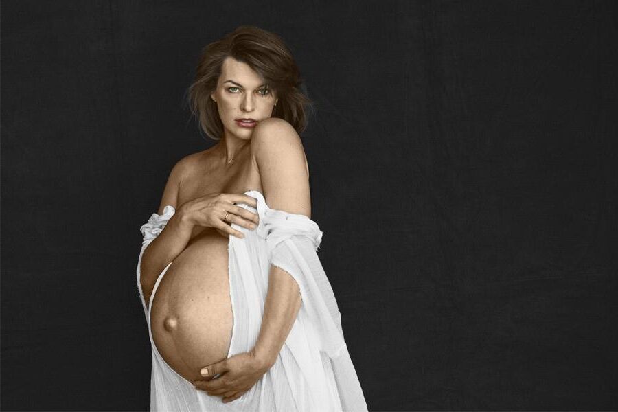 Milla Jovovich pregnant