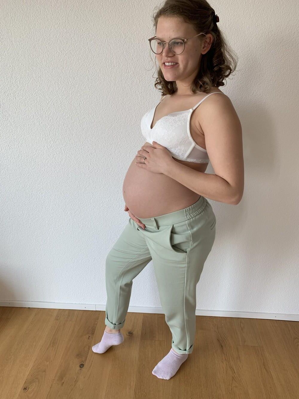 Young mom proud to show off her pregnancy