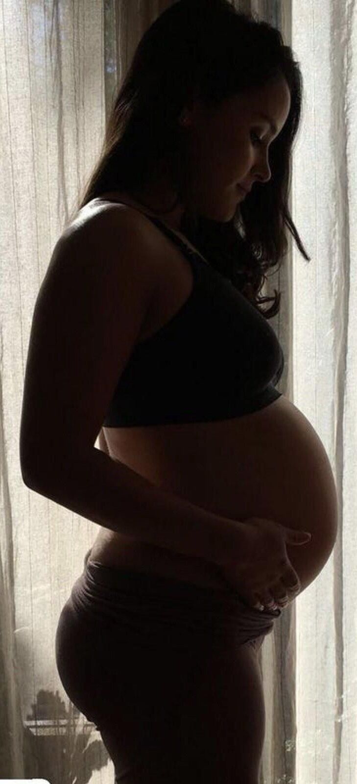 Pregnant beauties 11