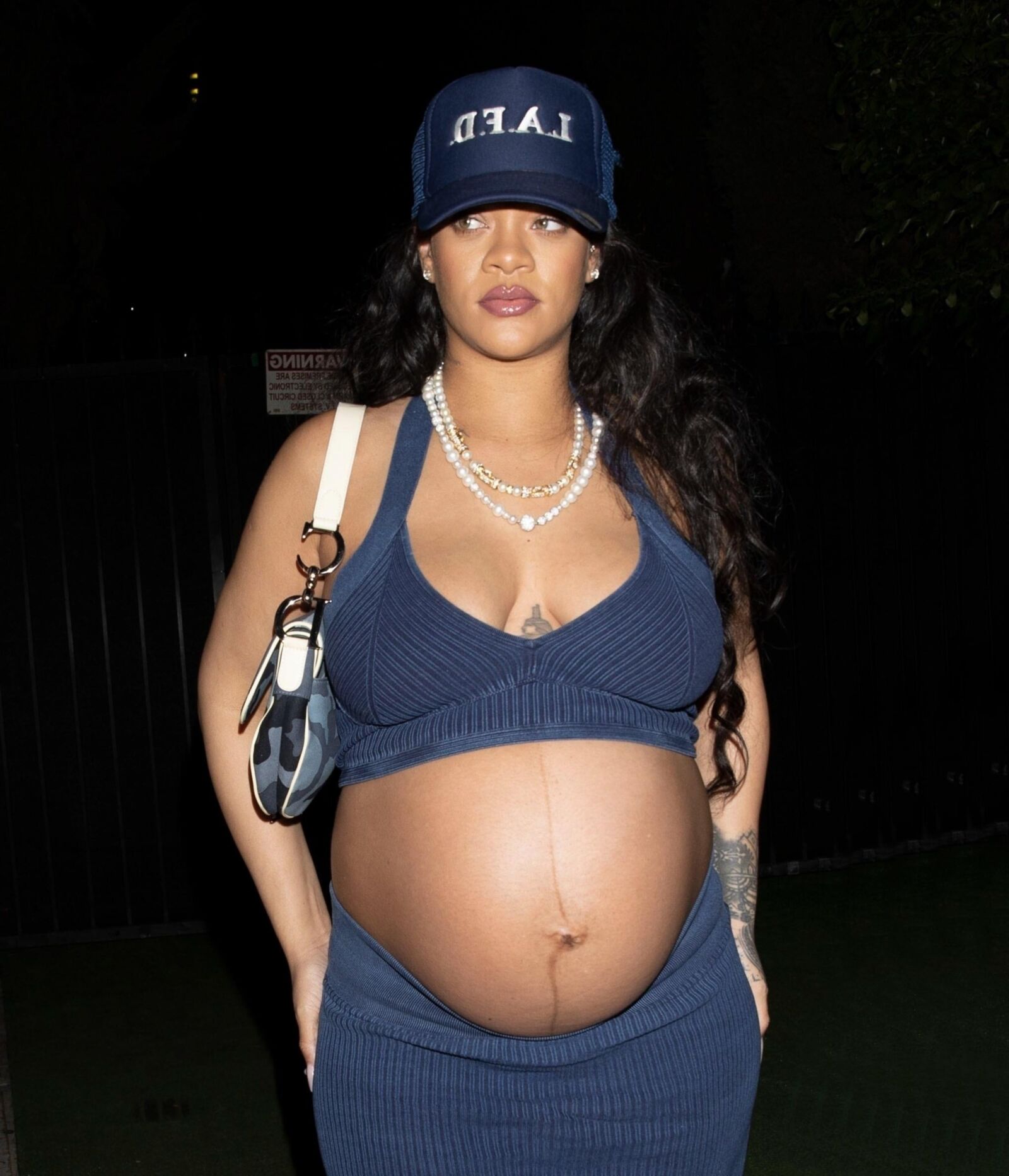 Pregnant RIHANNA