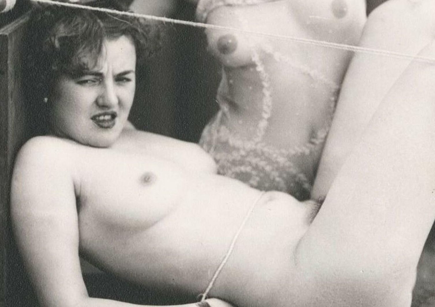 Inverted nipples - vintage ladies from 1910s to 1990s