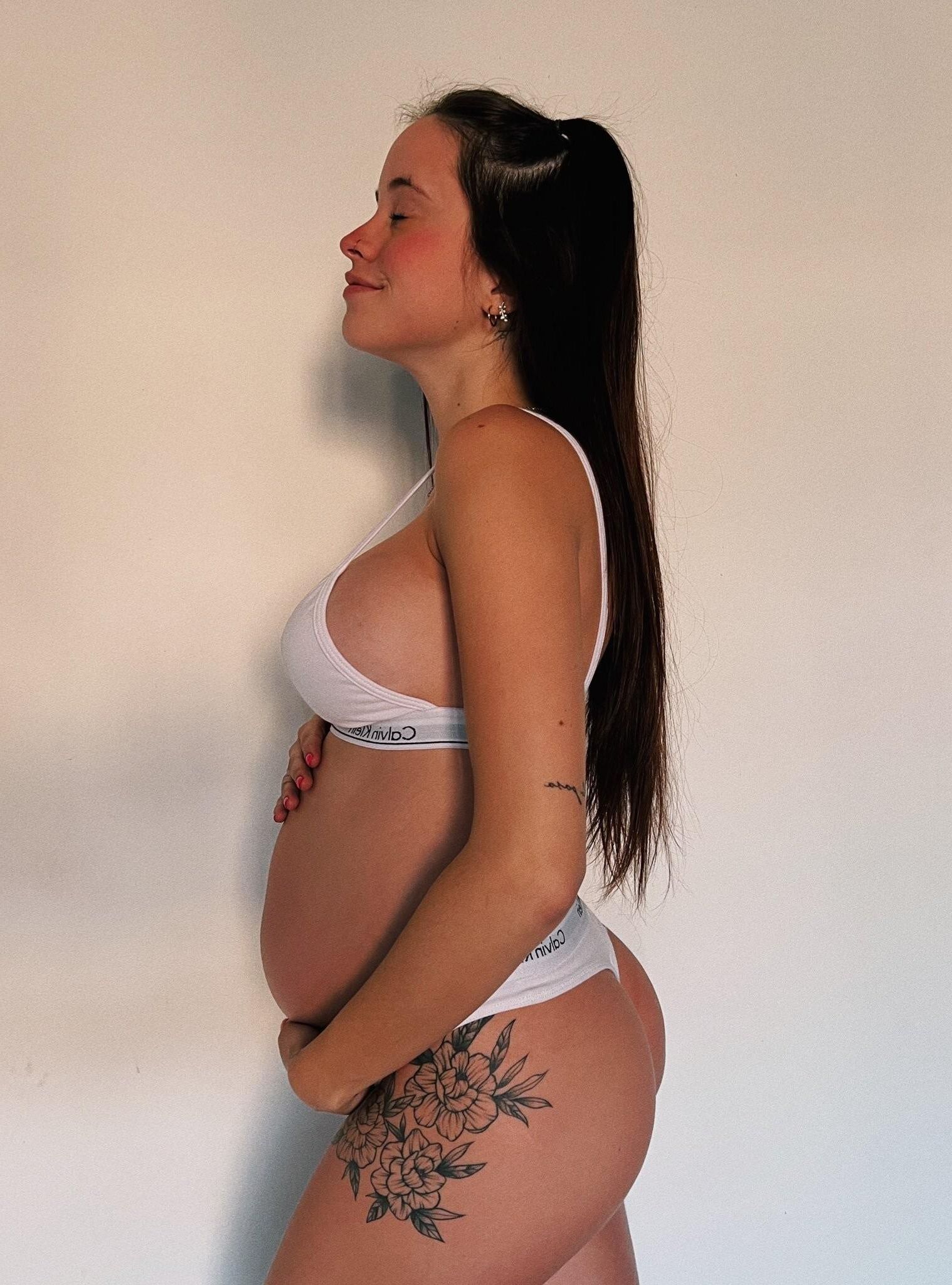 Pregnant beauty