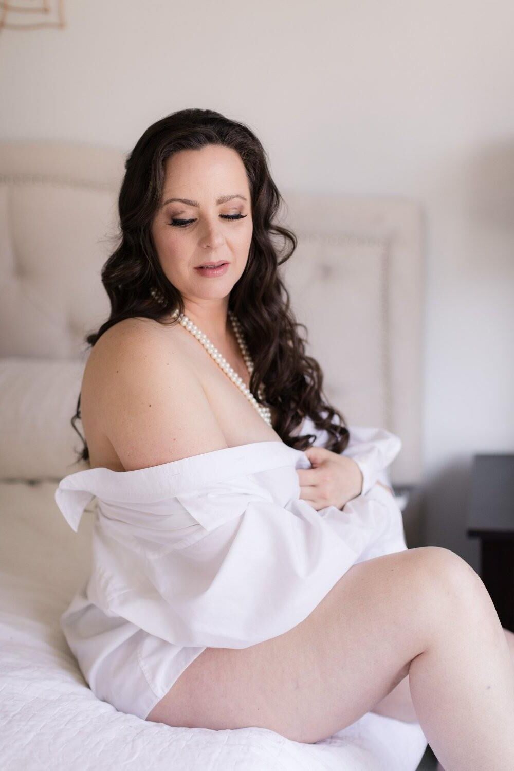 Pregnant Wife Boudoir 