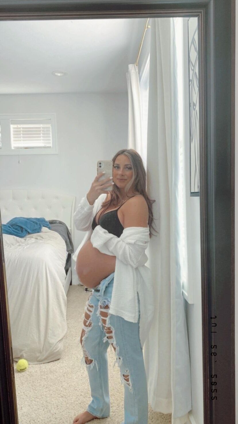 Pregnant Eve