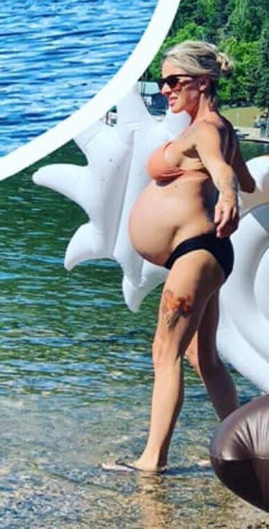 pregnant bikini and belly pics Nov 2023