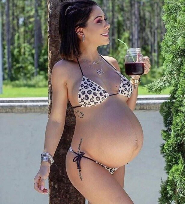 Pregnant beauties 11