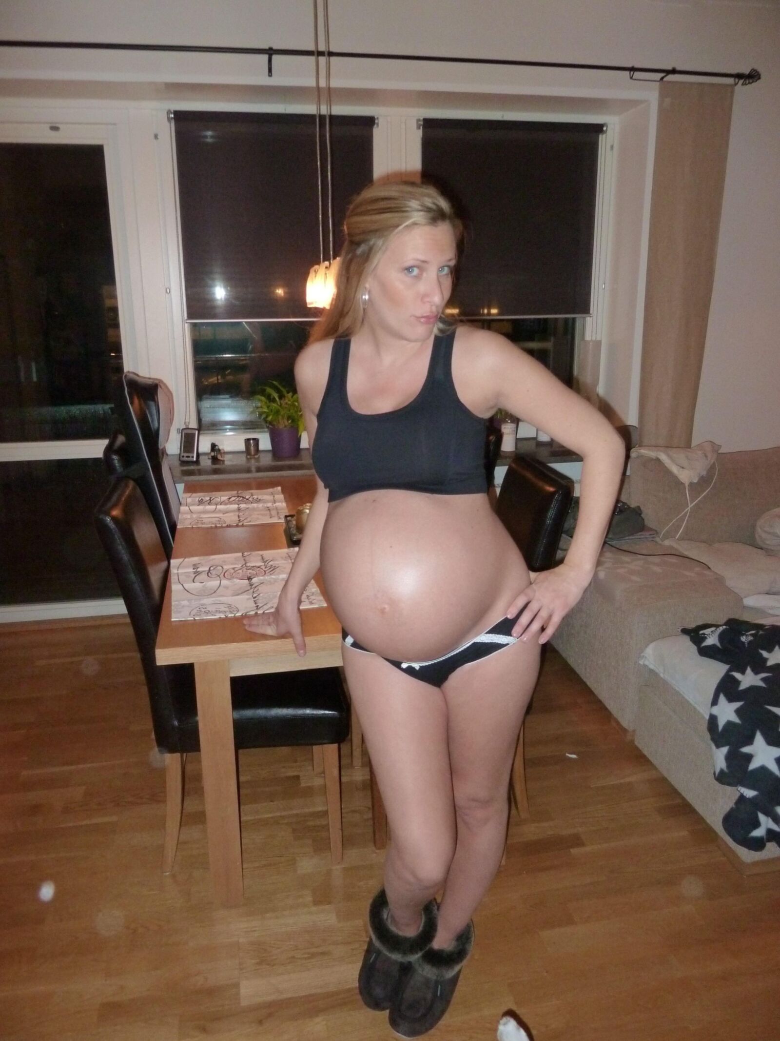 Pregnant MILF