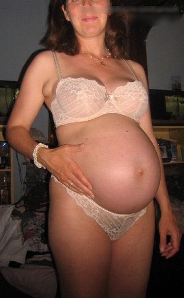 Pregnant french mom loves to show off at home