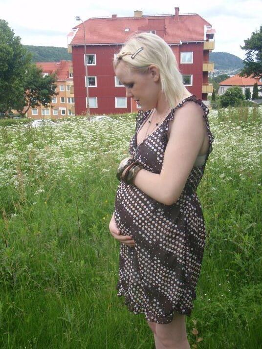 Pregnant teen from Sweden