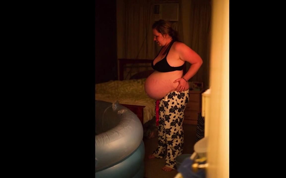 Labour pregnant mom 111