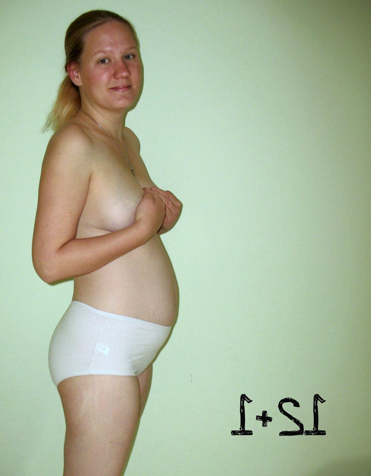 Almost nude Ann 6-39 weeks pregnant