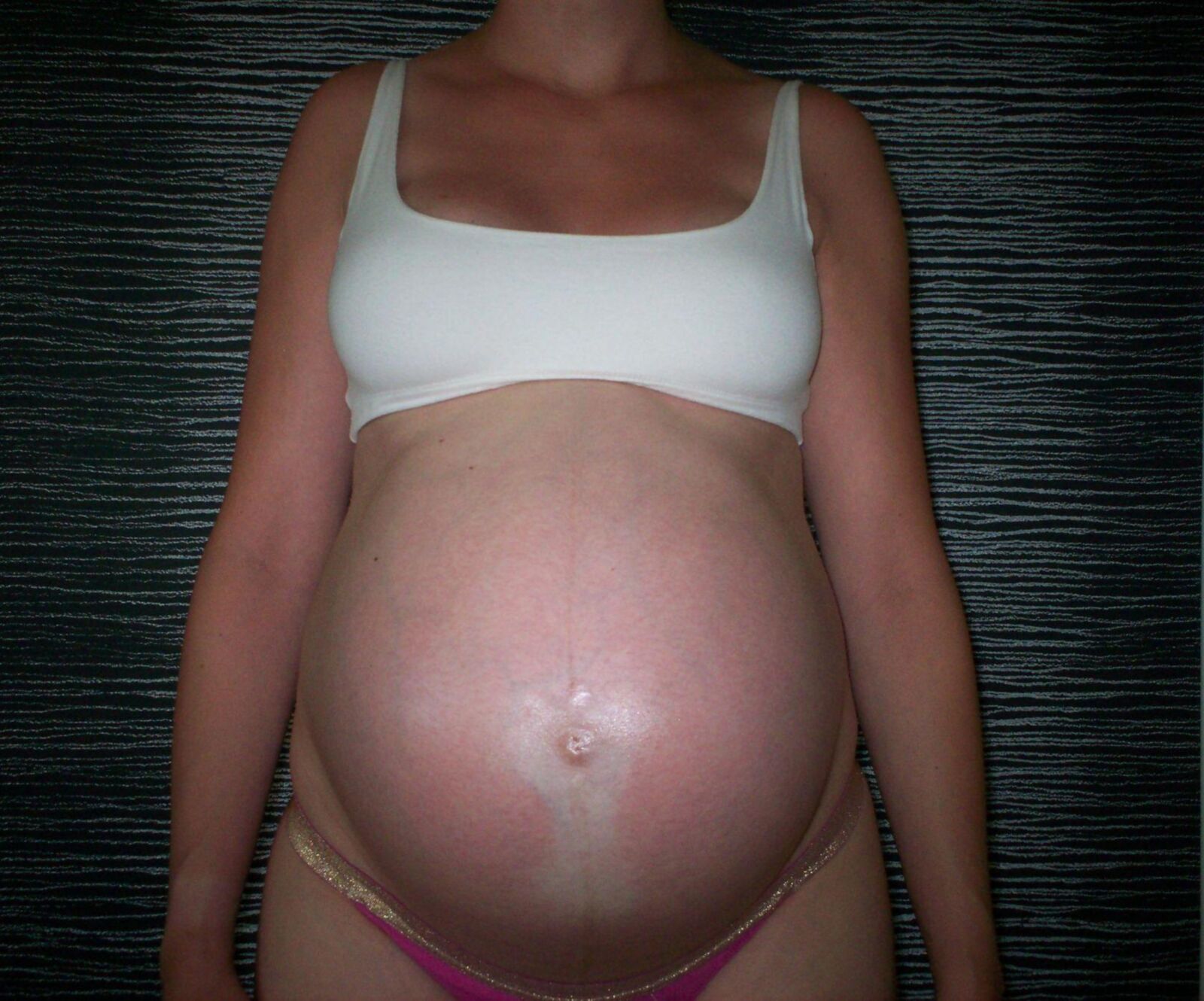 19yo pregnant Kerstin