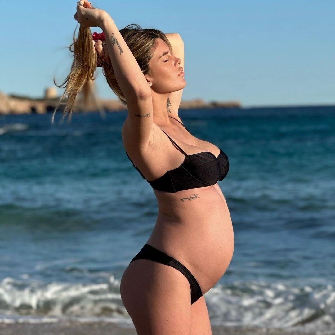 Pregnant Sophie Codegoni